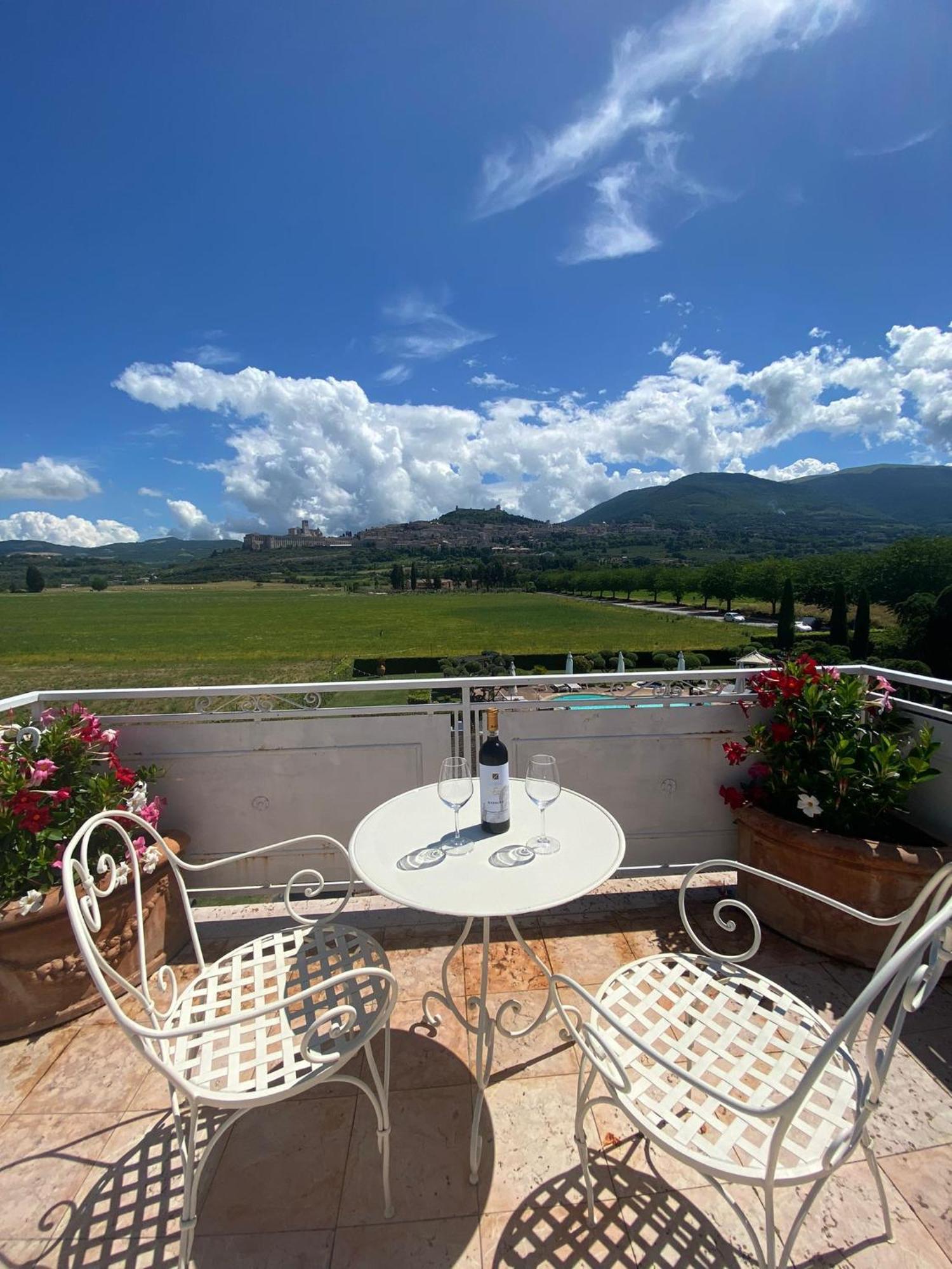 Unica Assisi Agri-Charming House Bed and Breakfast Εξωτερικό φωτογραφία