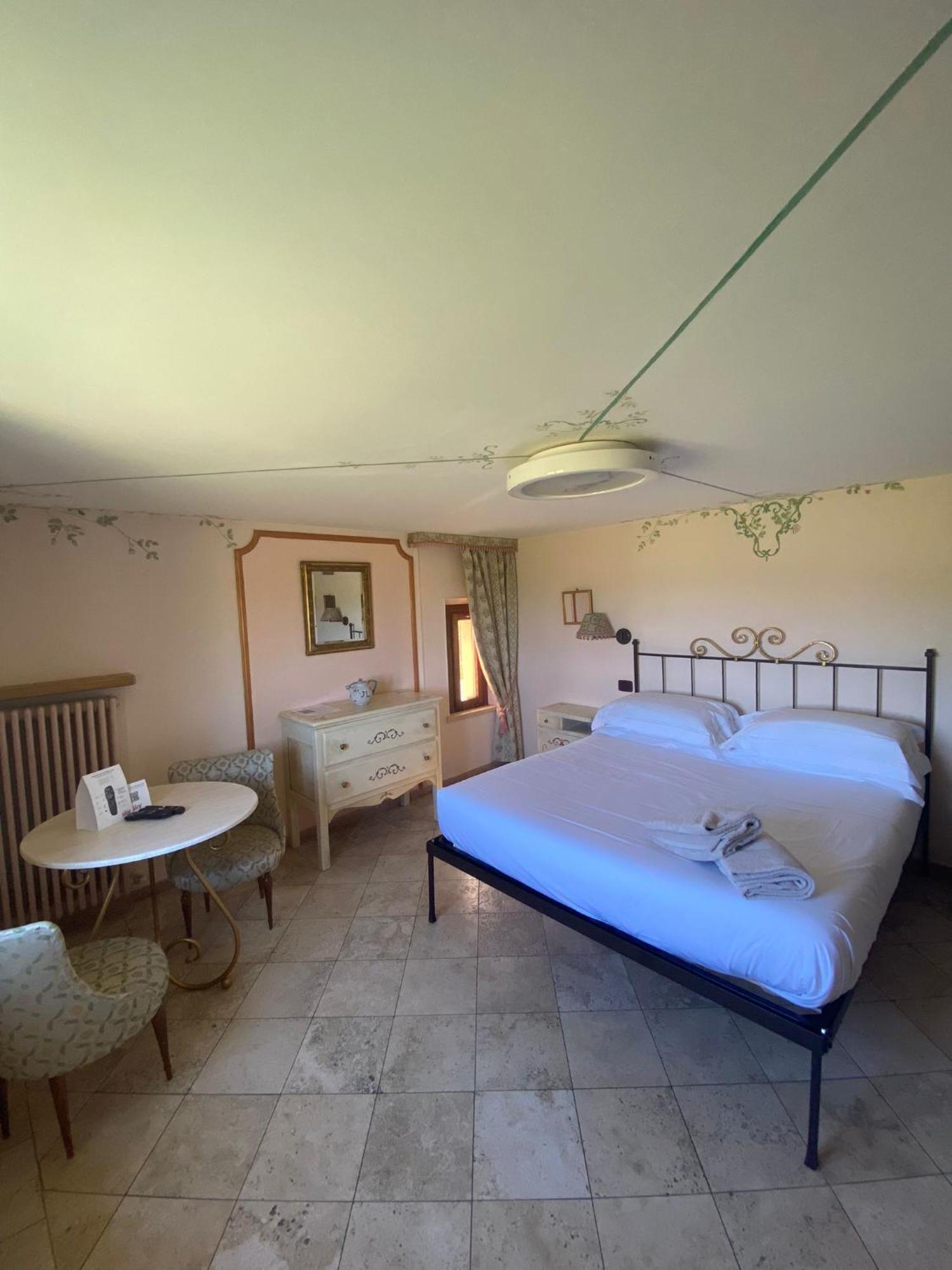 Unica Assisi Agri-Charming House Bed and Breakfast Εξωτερικό φωτογραφία